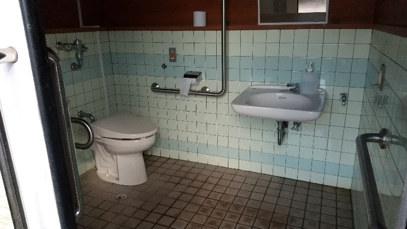 愛媛県内子町城の台公園トイレ