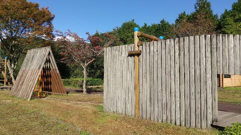 愛媛県内子町城の台公園ロープウエイの遊具