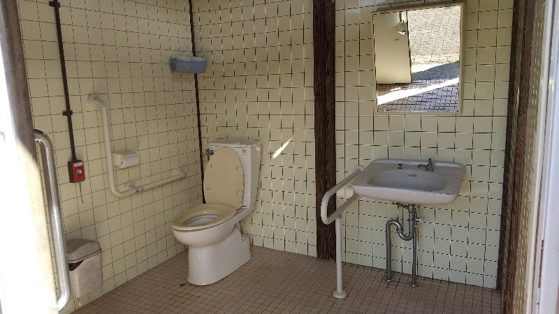 鬼北総合公園トイレ