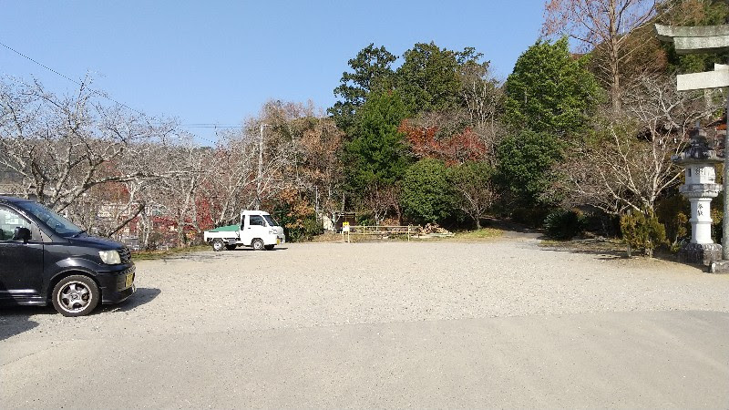 宇和島市三島神社駐車場