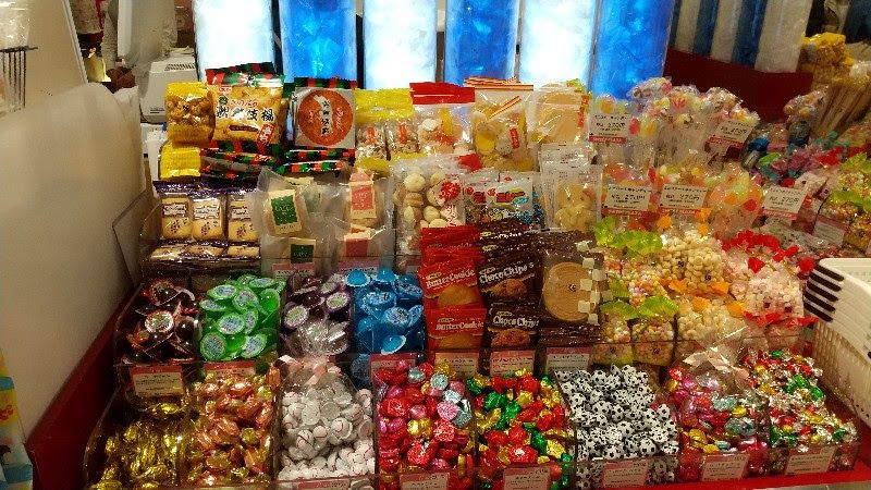 松山市いよてつ高島屋の「回るお菓子売り場」