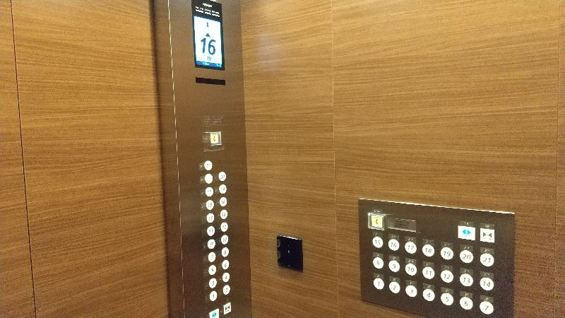 OMO関西空港 by 星野リゾートのエレベーター内