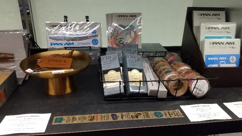 OMO関西空港 by 星野リゾート（２FのOMOベース）ショップで販売されているマスキングテープ、スーツケースステッカー