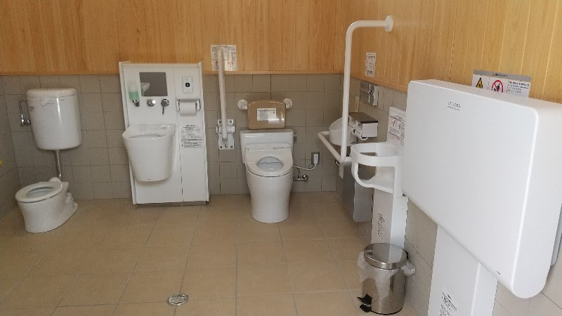 西予ちぬやパーク(西予児童公園)にある多目的トイレ