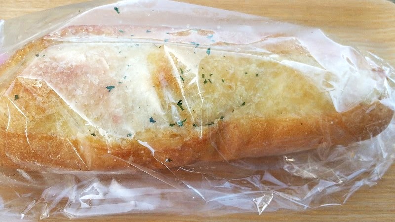 DONQ（ドンク）いよてつ高島屋店、愛媛県パンがおいしいおススメのお店の「ガーリックフランス」