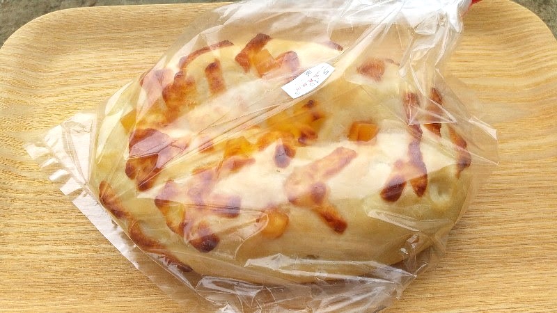 サンイート松山銀天街店のチーズパン