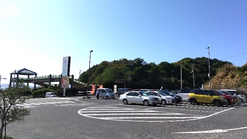「道の駅　風早の郷　風和里（ふわり）」美しい海が見える松山市唯一の道の駅の駐車場