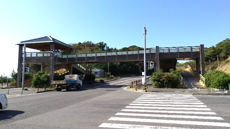 「道の駅　風早の郷　風和里（ふわり）」美しい海が見える松山市唯一の道の駅の手前の交差点