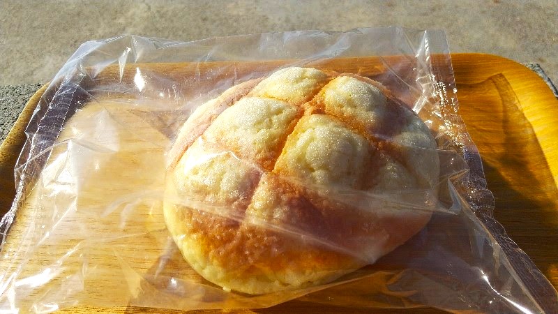 玉川ベーカリー手作りコッペパンのお店、メロンパン＠松山市