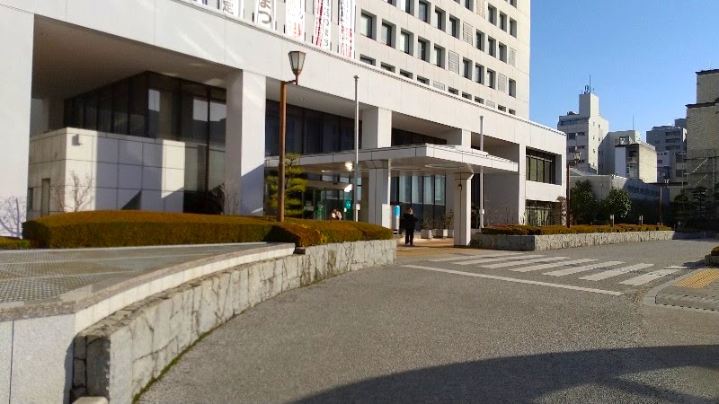 松山市役所、本館