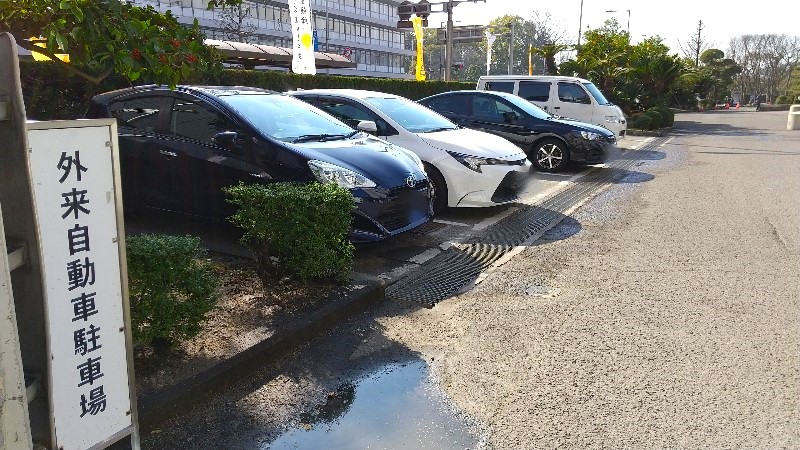 愛媛県庁、県庁構内駐車場（外来用駐車場）、無料駐車場