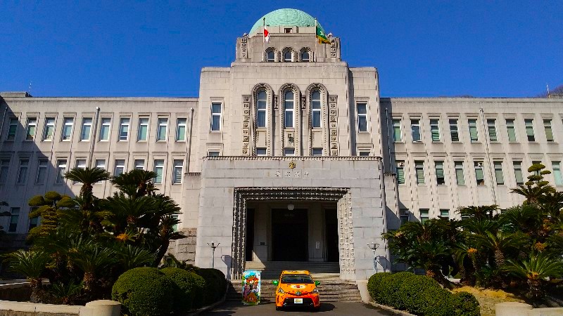 愛媛県庁本館、正面、レトロな庁舎、おすすめの観光スポット