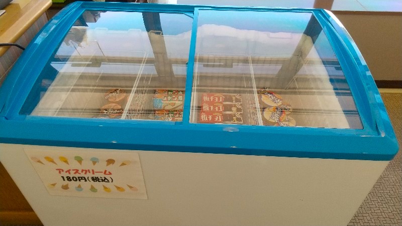 愛媛県立とべ動物園「展望レストラン SKY GARDEN」にあるアイスクリーム、ランチ・軽食、子連れにおすすめのスポットをクチコミ・レビュー