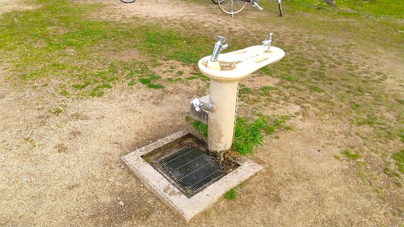 石手川緑地（東野地区）、新石手公園のトイレ、手洗い場、松山市のおすすめの公園