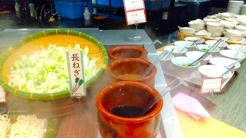 「しゃぶ菜」エミフルMASAKIの店内、つけだれ3種、おすすめランチ、平日限定ランチをレビュー、クチコミ、写真